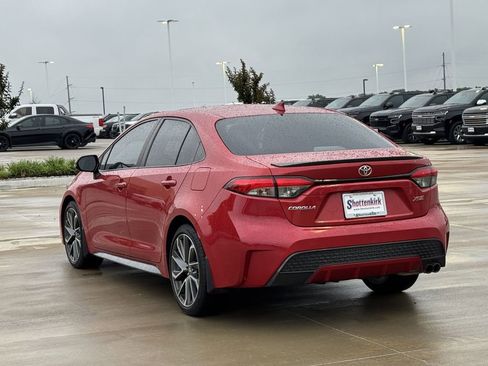 Used 2020 Toyota Corolla XSE FWD image 4