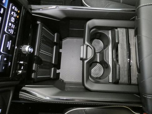 New 2026 RAM 3500 Limited AWD/4WD image 22
