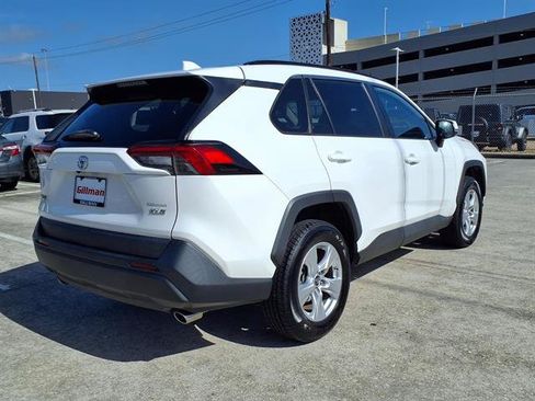 Used 2019 Toyota RAV4 XLE FWD image 25