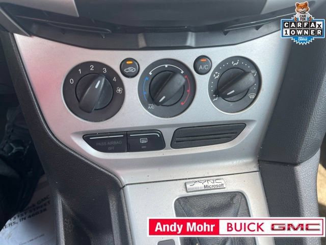 Used 2014 Ford Focus SE w/ SE Sport Package FWD image 27