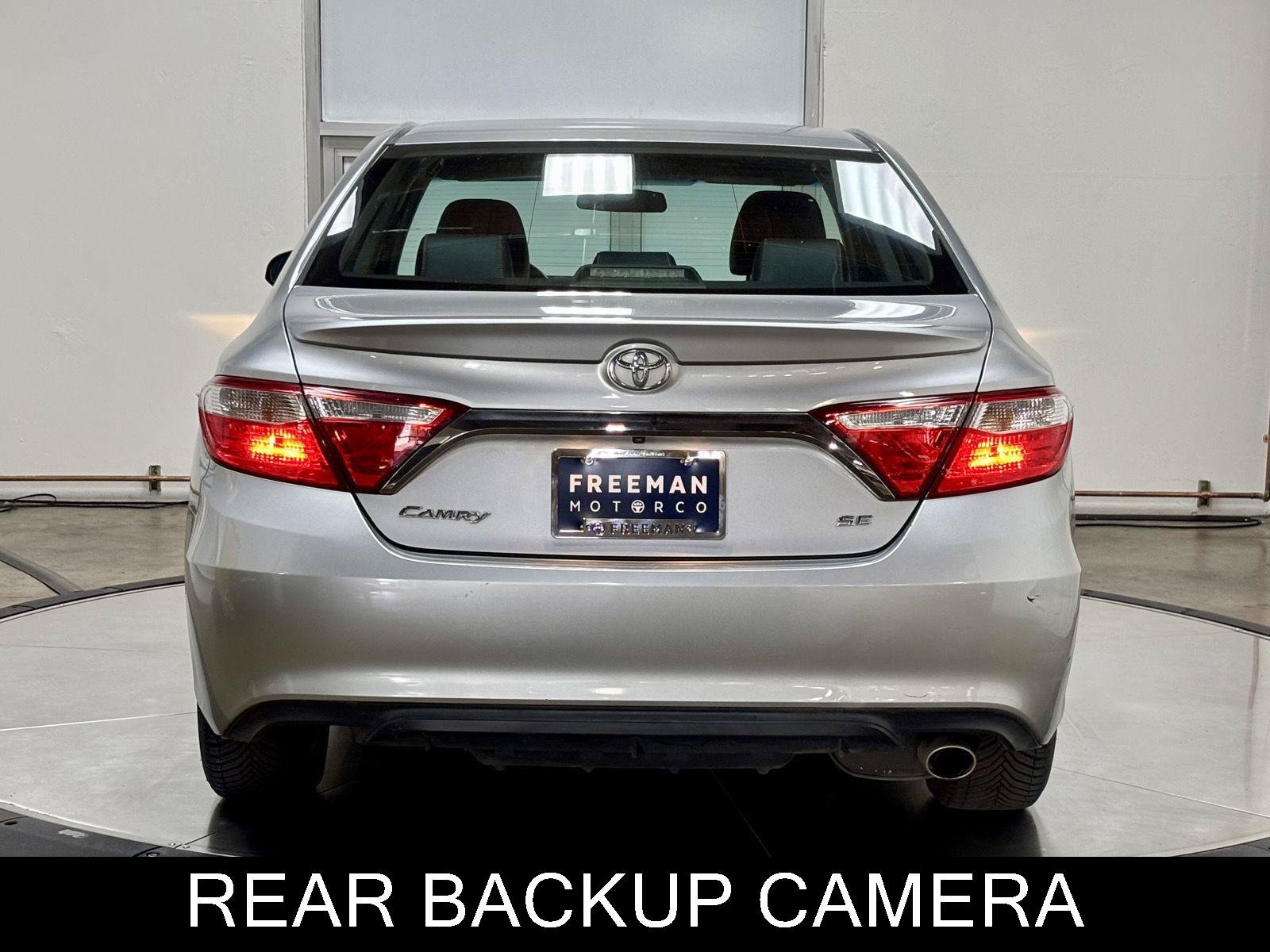 Used 2015 Toyota Camry SE FWD image 8