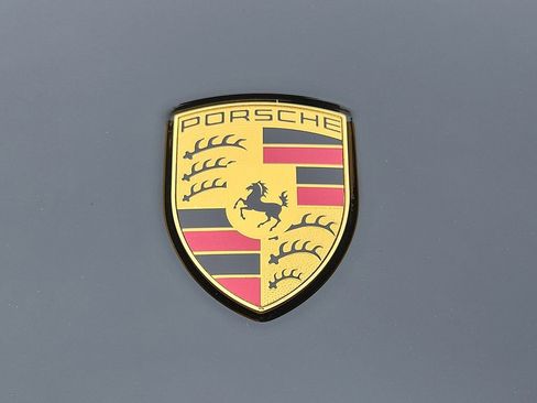 New 2026 Porsche Macan image 26