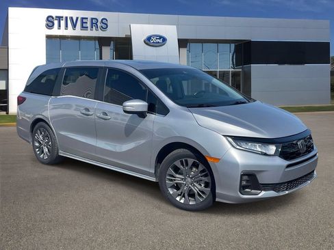 Used 2025 Honda Odyssey Touring image 1
