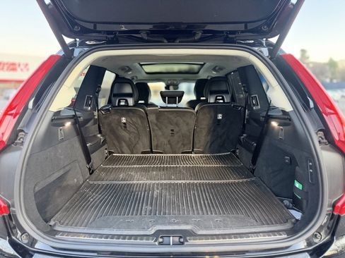 Used 2025 Volvo XC90 T8 Ultra w/ Lounge Package image 6