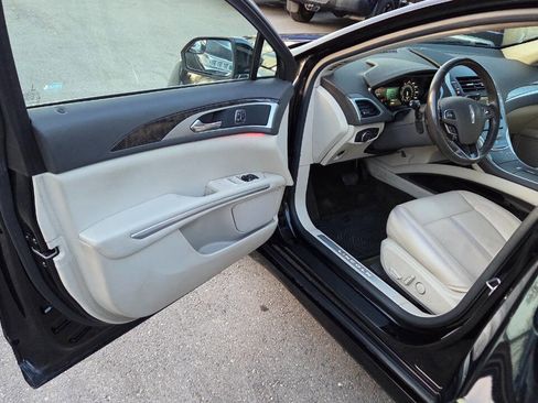 Used 2016 Lincoln MKZ AWD w/ Technology Package image 24