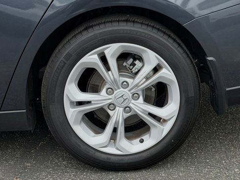 Used 2025 Honda Accord LX image 11
