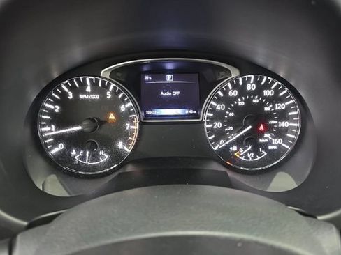 Used 2017 Nissan Altima 2.5 SV FWD image 15