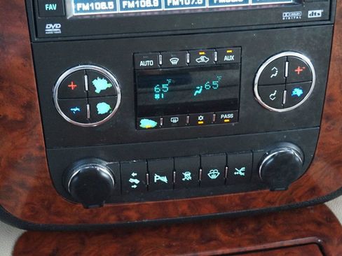 Used 2008 Chevrolet Tahoe LTZ w/ LTZ Preferred Equipment Group image 33