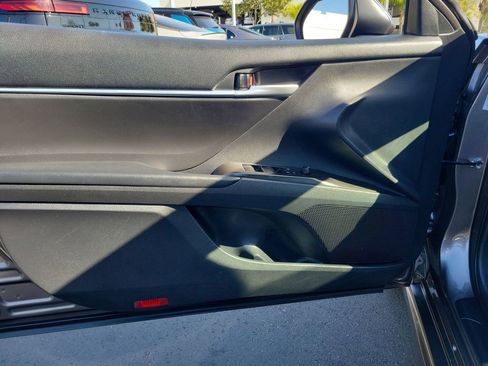 Used 2024 Toyota Camry SE image 15