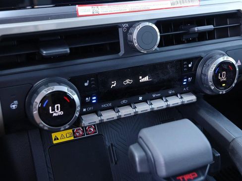 New 2026 Toyota Tacoma 4x4 Double Cab Hybrid image 18