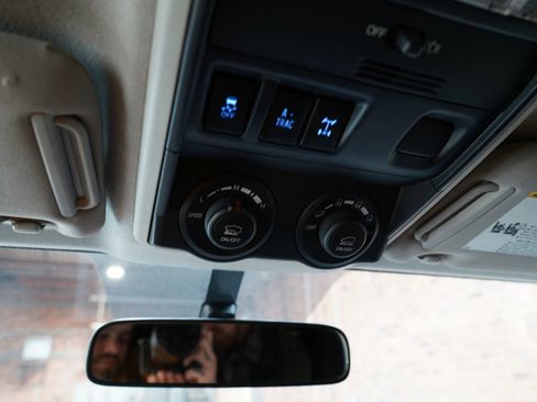 Used 2017 Toyota 4Runner TRD Off-Road image 58