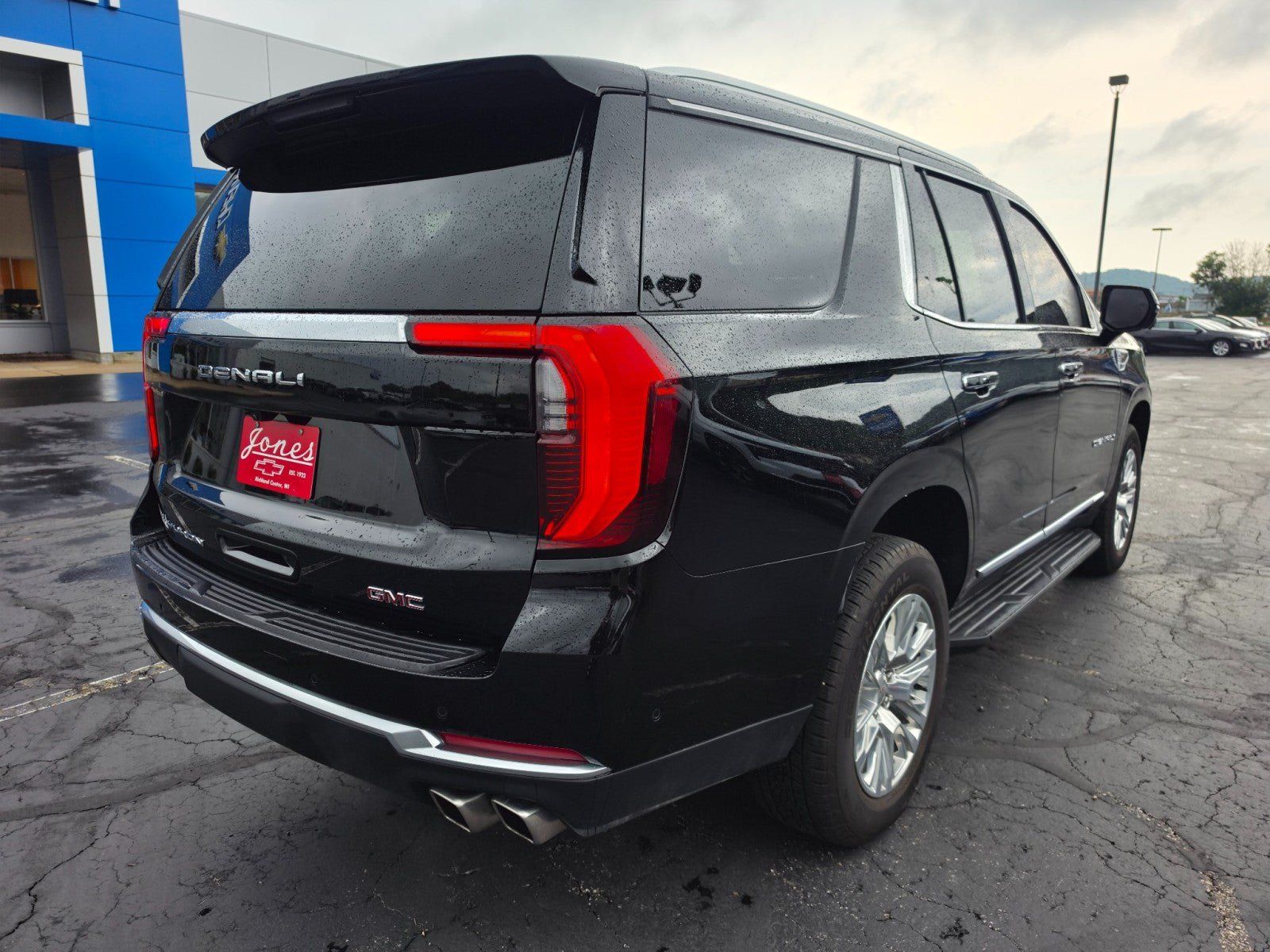 Used 2025 GMC Yukon Denali AWD/4WD image 5