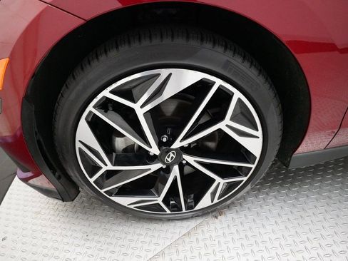 Used 2024 Hyundai Ioniq 6 SEL image 27