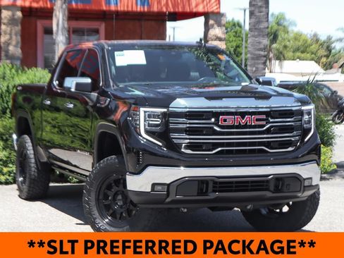 Used 2023 GMC Sierra 1500 SLT w/ SLT Premium Package AWD/4WD image 2