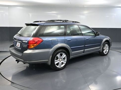 Used 2005 Subaru Outback 2.5XT Limited AWD/4WD image 4