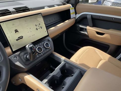 New 2026 Land Rover Defender 110 X-Dynamic SE AWD/4WD image 30