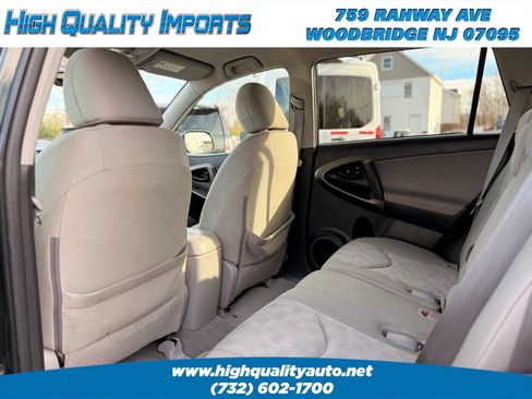 Used 2011 Toyota RAV4 4WD image 40