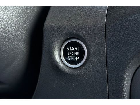 Used 2024 Nissan Frontier SV w/ Technology Package AWD/4WD image 23