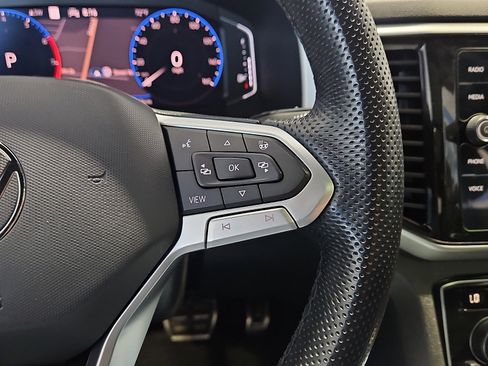 Certified 2021 Volkswagen Atlas Cross Sport SEL R-Line w/ Cross Sport MDO Package FWD image 18