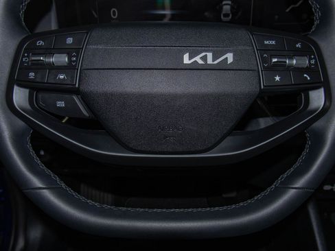 New 2025 Kia K4 EX image 11