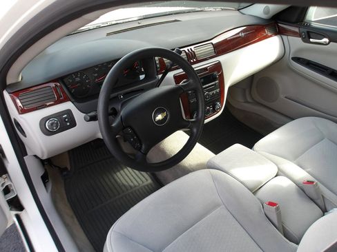 Used 2007 Chevrolet Impala LS FWD image 9