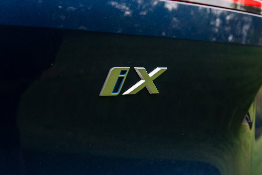 Certified 2024 BMW iX xDrive50 AWD/4WD image 7