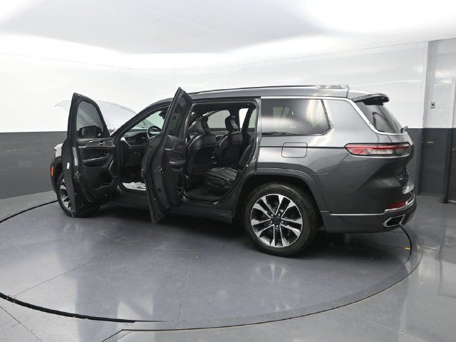Used 2021 Jeep Grand Cherokee L Overland w/ Luxury Tech Group IV AWD/4WD image 41