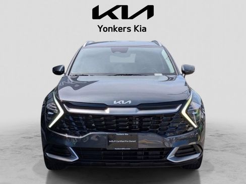 Certified 2025 Kia Sportage EX AWD/4WD image 3
