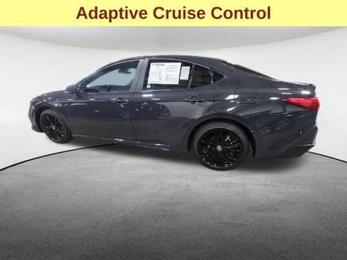 Used 2026 Toyota Camry SE w/ Convenience Package FWD image 8