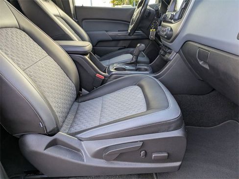 Used 2018 Chevrolet Colorado Z71 image 29