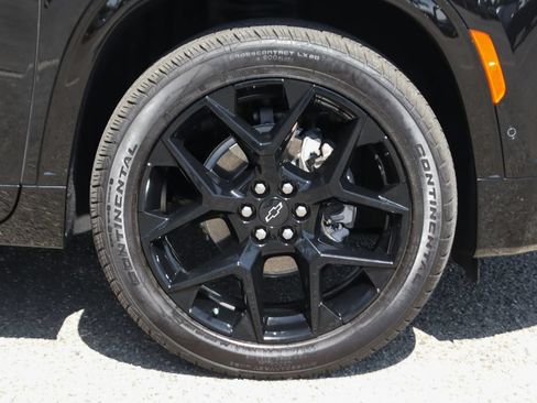 Used 2026 Chevrolet Traverse RS w/ LPO, Floor Liner Package FWD image 47