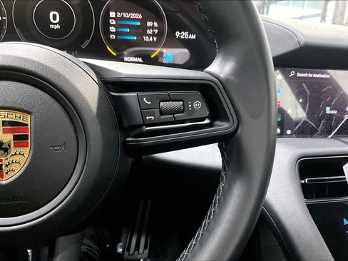 Used 2022 Porsche Taycan image 22