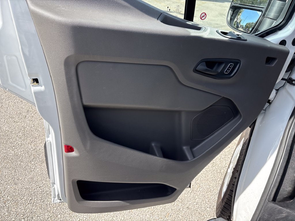 Certified 2025 Ford Transit 250 Low Roof w/ Exterior Upgrade Package RWD image 27