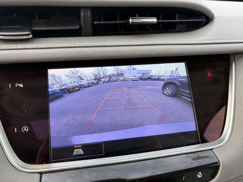 Used 2023 Cadillac XT5 Premium Luxury image 11