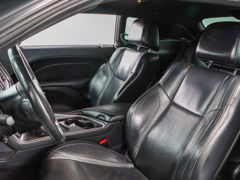 Used 2016 Dodge Challenger SXT Plus image 24