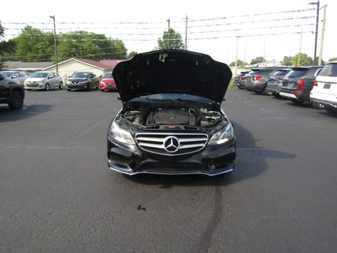Used 2014 Mercedes-Benz E 350 4MATIC Sedan image 25