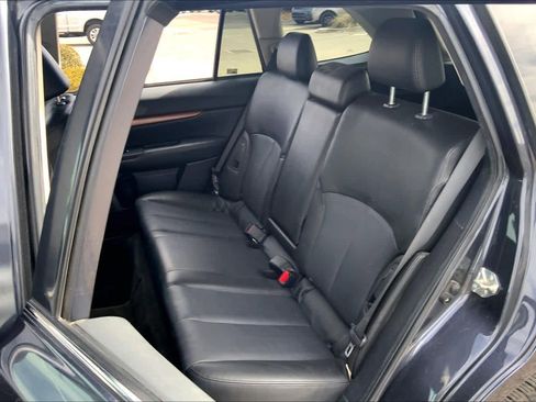 Used 2013 Subaru Outback 2.5i Limited image 20