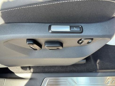 New 2026 Volkswagen Atlas SEL Premium R-Line image 10