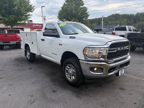 Used 2022 RAM 3500 Tradesman AWD/4WD image 4