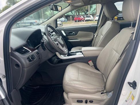 Used 2013 Ford Edge Limited w/ Driver Entry Pkg image 8