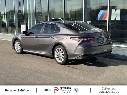 Used 2023 Toyota Camry LE image 3