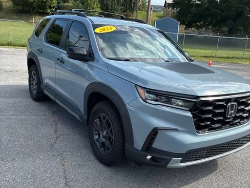 Used 2023 Honda Pilot TrailSport image 33