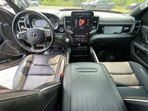 Used 2025 RAM 1500 Limited AWD/4WD image 3