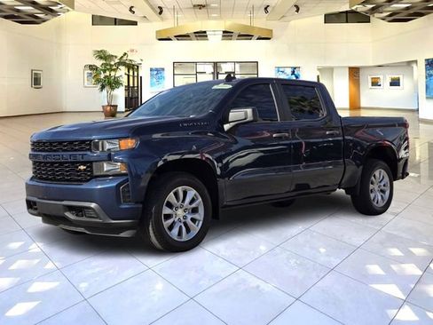 Used 2020 Chevrolet Silverado 1500 Custom w/ Custom Value Package RWD image 1