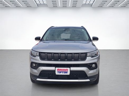 Used 2022 Jeep Compass Limited image 8