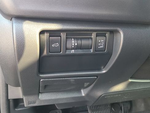 Used 2025 Subaru Forester Premium w/ Convenience Package #1 AWD/4WD image 15