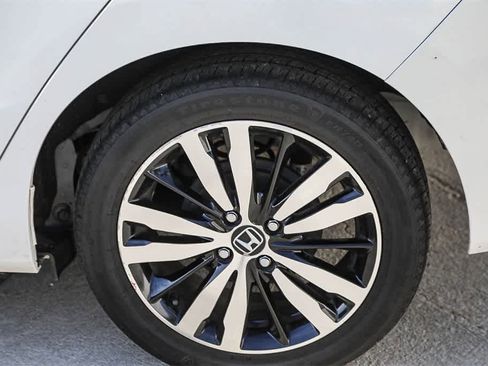 Used 2019 Honda Fit EX image 9