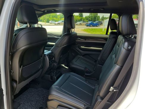 New 2026 Jeep Grand Cherokee L Limited AWD/4WD image 27