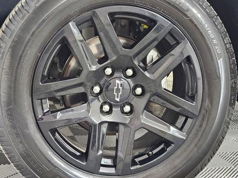 Used 2022 Chevrolet Silverado 1500 Custom Trail Boss AWD/4WD image 31
