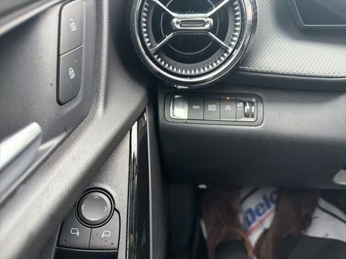 New 2026 Chevrolet Equinox LT w/ Convenience Package II AWD/4WD image 14